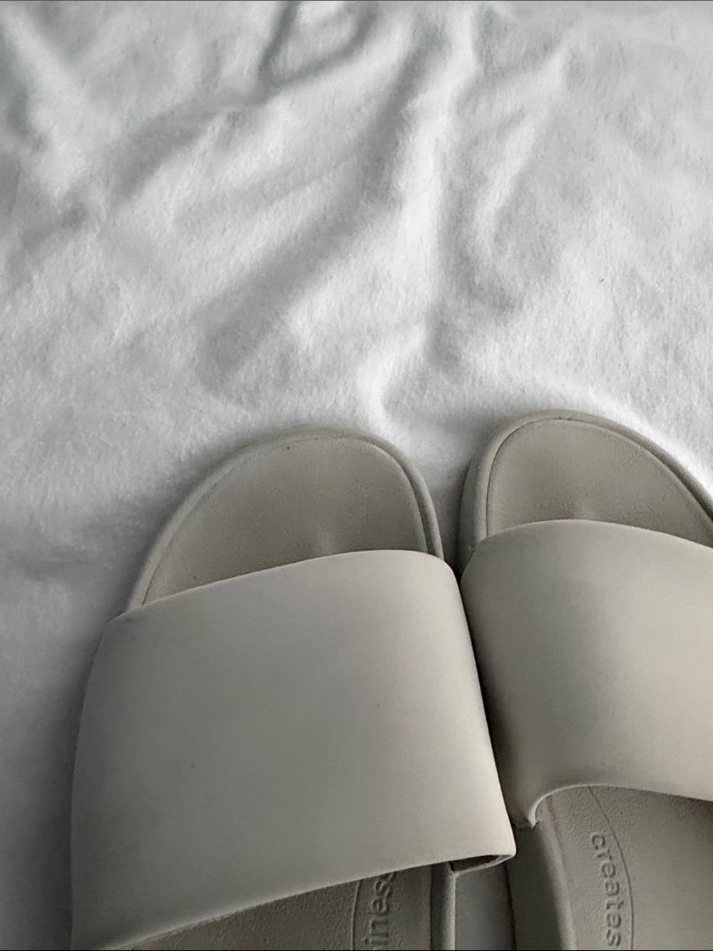 Lululemon Restfeel Cream Slide Sandals - Picture 4 of 7